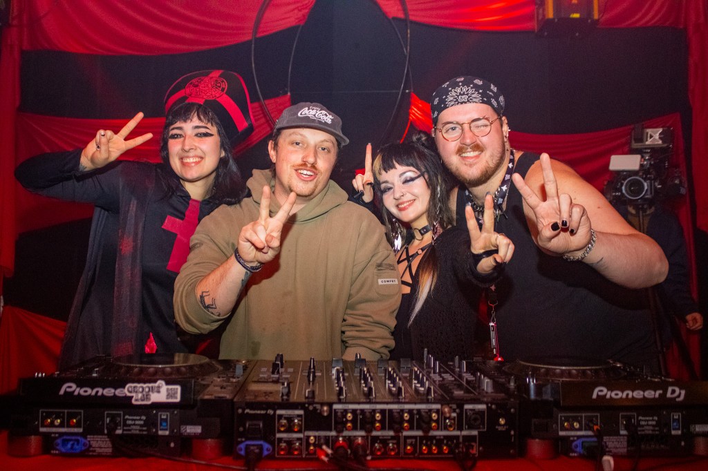 Midnight Mass feat. Monavent, TwistedSix, TNZNT & Girl Brutal (DJ Set) at Crown Station – RF20XX&nbsp;Gallery
